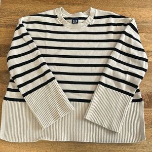 Gap - Split-Hem Crewneck Sweater, Beige w/ Black Stripe, Maternity Size M/Long